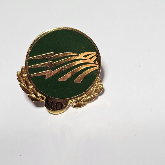 National Rural Electric Cooperative Association NRECA 10 Year Service Award Pin - Picture 9 of 9